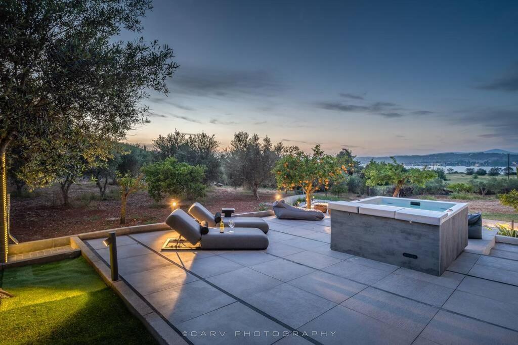Orange Tree Villa Порто Хели Екстериор снимка