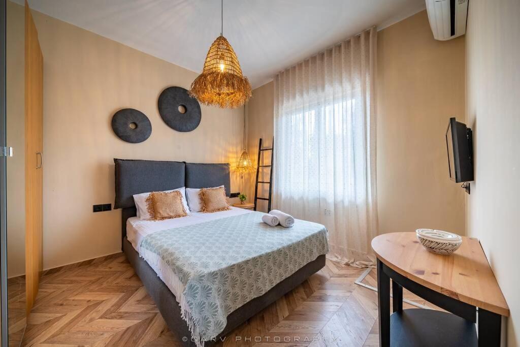 Orange Tree Villa Порто Хели Екстериор снимка