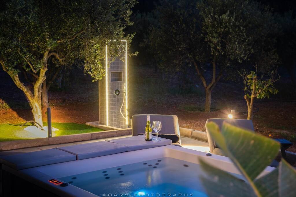 Orange Tree Villa Порто Хели Екстериор снимка
