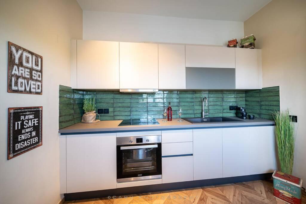Orange Tree Villa Порто Хели Екстериор снимка